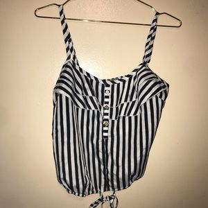 Black and white cropped tank top
